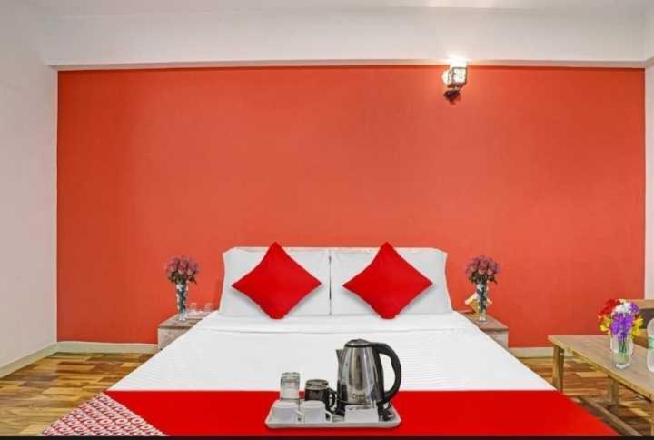 Oyo Hotel Apple Inn Surat Eksteriør bilde