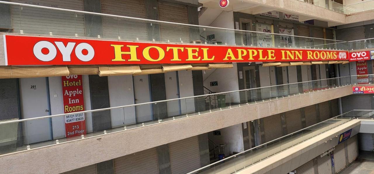Oyo Hotel Apple Inn Surat Eksteriør bilde